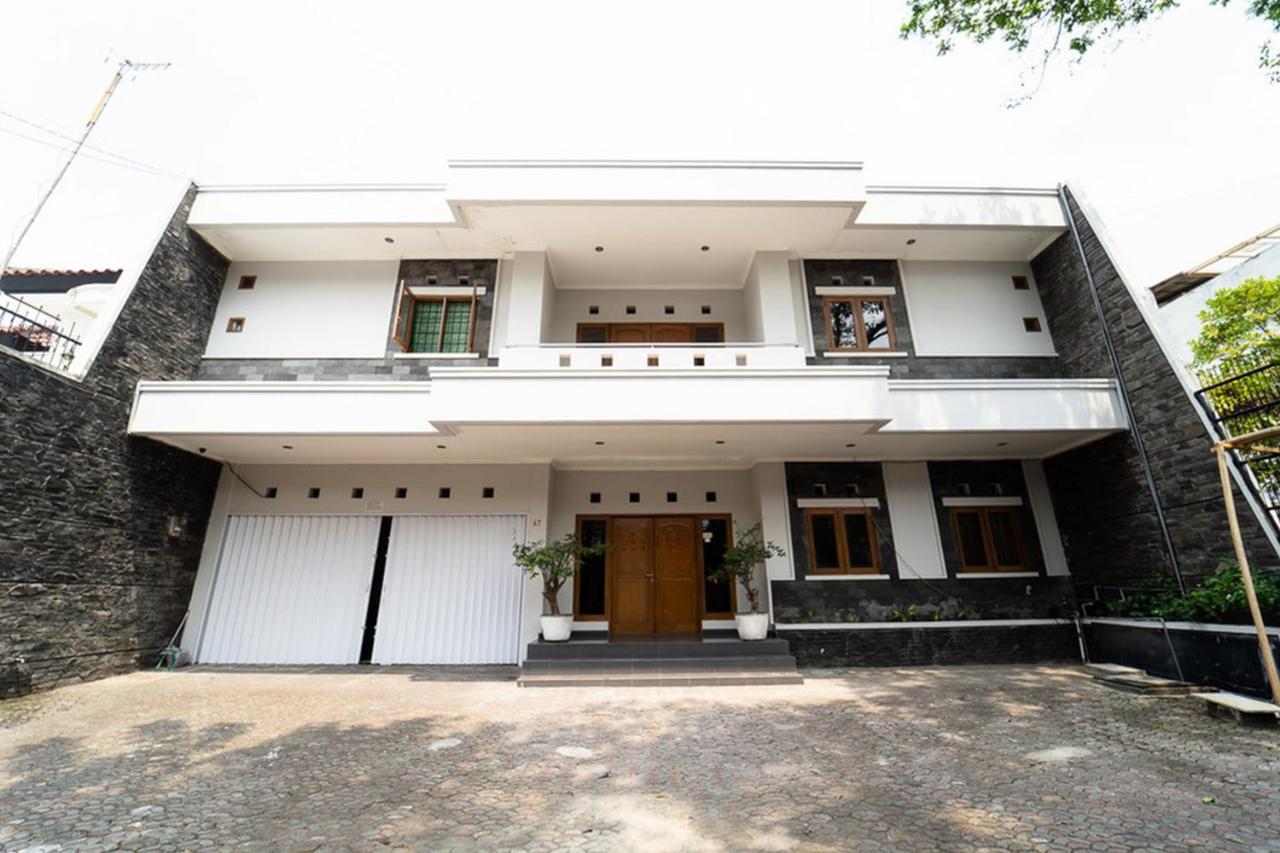库尔科斯特酒店-近帕贾加兰大学 万隆 外观 照片